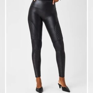 SPANX Faux Leather Moto Leggings in Very Black Women's Small